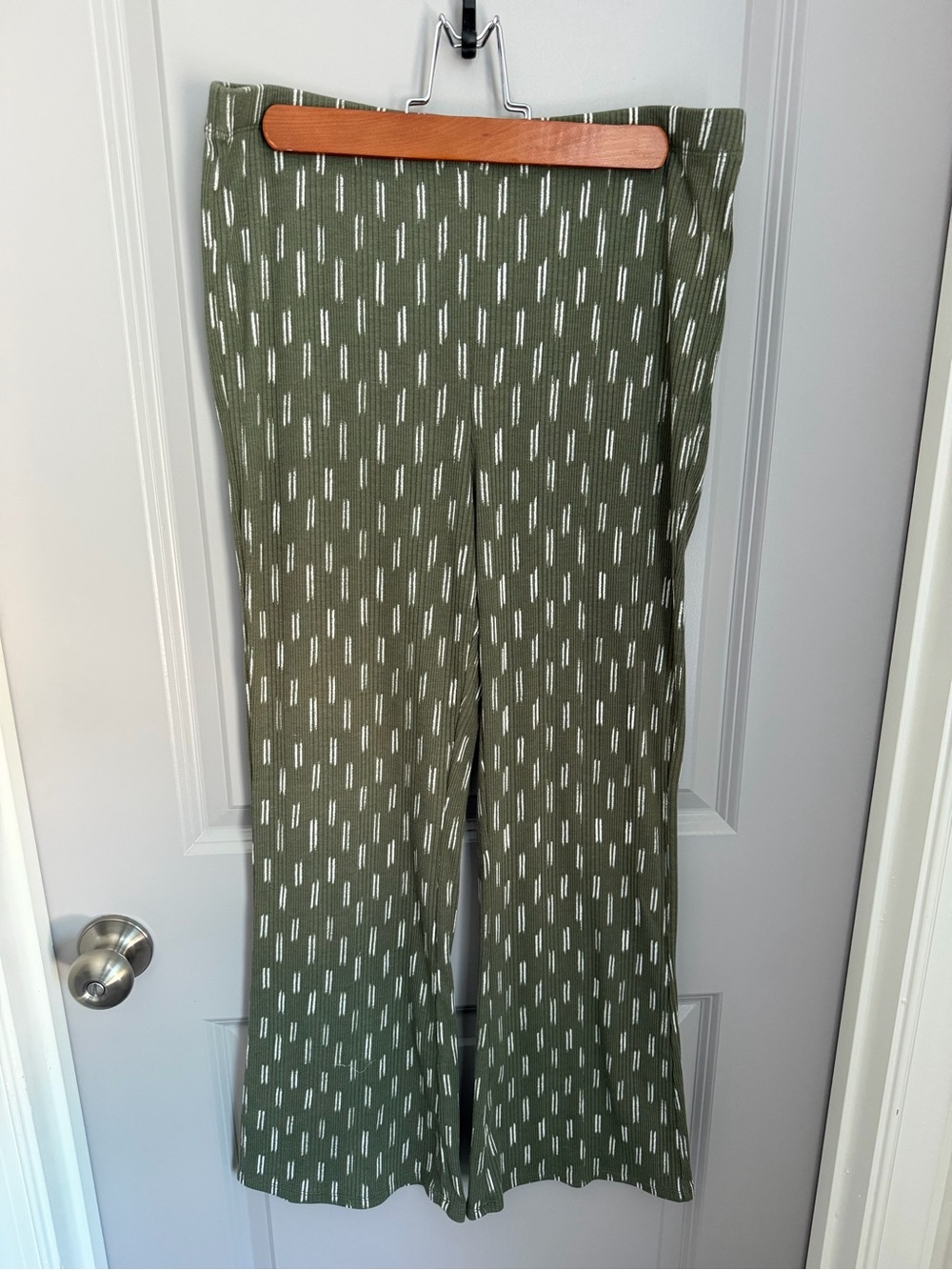 aerie Olive Green Patterned Wide-Leg Pants